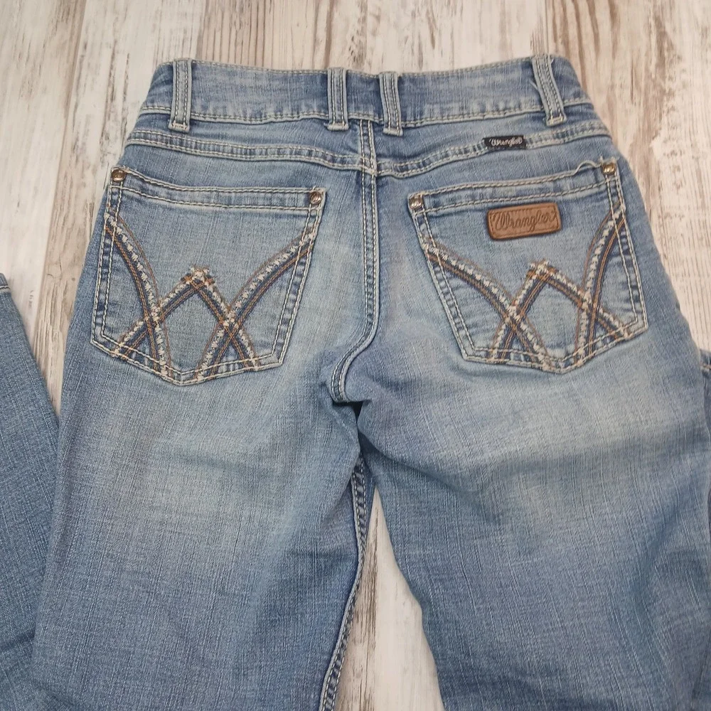 Wrangler Women's Light Wash Bootcut Jeans
